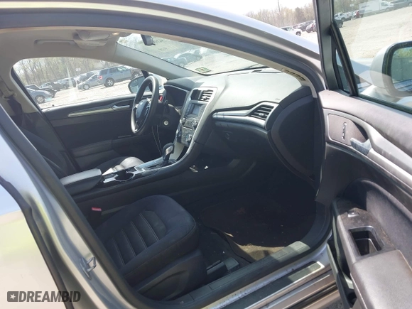 2014 Ford Fusion SE with VIN 3FA6P0H70ER179208, listed as a IAAI auction lot 42081029 with 149,007 mi miles. Bid and sale history available at carsss.com. Image 5.