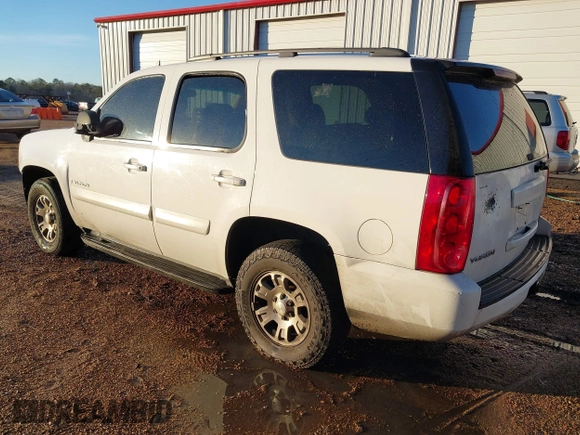 2008 GMC Yukon SLE w/3SA with VIN 1GKFC13C58R211994, listed as a IAAI auction lot 41278858 with 316,734 mi miles. Bid and sale history available at carsss.com. Image 3.