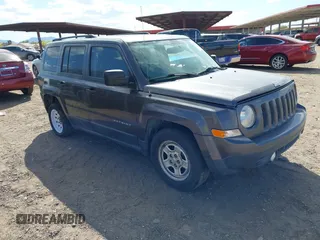 2016 Jeep Patriot Sport SE with VIN 1C4NJPBA4GD629071, listed as a IAAI auction lot 42163039 with 143,626 mi miles and . Bid and sale history available at carsss.com. Image 1.