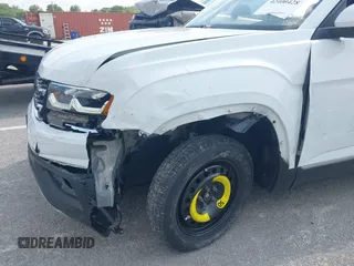 2019 Volkswagen Atlas SEL with VIN 1V2ER2CA0KC512305, listed as a IAAI auction lot 42400428 with 137,516 mi miles and . Bid and sale history available at DreamBid. Image 6.
