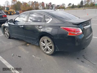 2013 Nissan Altima 3.5 SL with VIN 1N4BL3AP1DC272967, listed as a IAAI auction lot 40794180 with 110,880 mi miles. Bid and sale history available at carsss.com. Image 3.