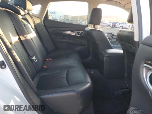 2013 Infiniti M37 with VIN JN1BY1AR3DM604924, listed as a Copart auction lot 82312264 with 110,159 mi miles and Salvage Title. Bid and sale history available at carsss.com. Image 10.