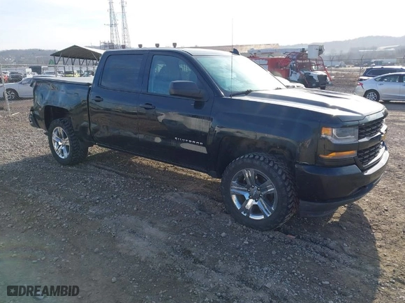 2018 Chevrolet Silverado 1500 Custom with VIN 3GCUKPEC0JG323078, listed as a IAAI auction lot 41752044 with 101,041 mi miles. Bid and sale history available at carsss.com. Image 1.