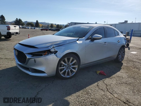 2019 Mazda 3 w/Select Pkg with VIN 3MZBPAAL8KM109600, listed as a Copart auction lot 84187424 with 62,914 mi miles and Salvage Title. Bid and sale history available at carsss.com. Image 1.