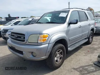 2002 Toyota Sequoia SR5 with VIN 5TDZT34A32S099836, listed as a IAAI auction lot 41842256 with 319,678 mi miles and . Bid and sale history available at carsss.com. Image 2.