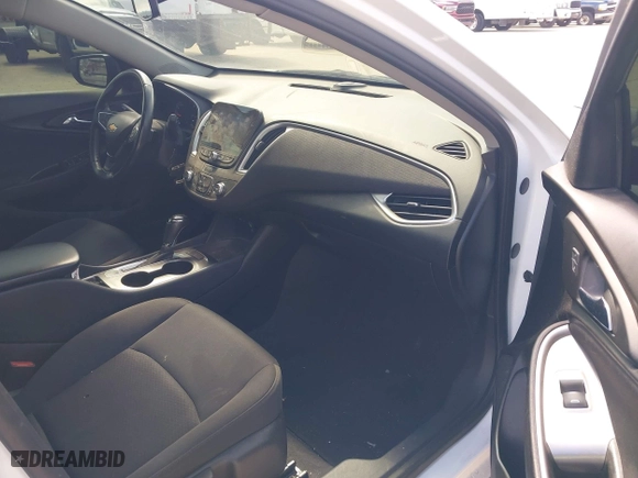 2020 Chevrolet Malibu RS with VIN 1G1ZG5ST2LF146319, listed as a IAAI auction lot 38632912 with 23,480 mi miles. Bid and sale history available at carsss.com. Image 5.