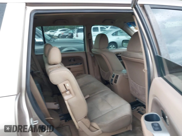 2007 Honda Pilot LX with VIN 5FNYF28197B002111, listed as a IAAI auction lot 42079540 with 1 mi miles. Bid and sale history available at carsss.com. Image 8.