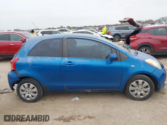 2008 Toyota Yaris with VIN JTDJT923985204821, listed as a IAAI auction lot 40946265 with 136,507 mi miles. Bid and sale history available at carsss.com. Image 13.