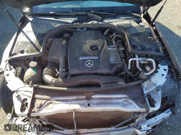 2017 Mercedes-Benz C 300 z VIN 55SWF4KB5HU188671, wystawiony jako Copart lot #43833835 z przebiegiem 86 017 mil mil oraz Szkoda całkowita • Salvage title. Historia ofert i sprzedaży dostępna na DreamBid. Obrazek 11.