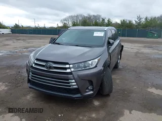2019 Toyota Highlander Limited with VIN 5TDDZRFH0KS964865, listed as a IAAI auction lot 42032349 with 142,811 mi miles and . Bid and sale history available at DreamBid. Image 17.