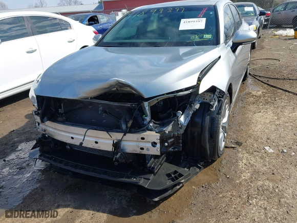 2019 Toyota Avalon XLE with VIN 4T1BZ1FB0KU031057, listed as a IAAI auction lot 41899397 with 108,454 mi miles. Bid and sale history available at carsss.com. Image 6.
