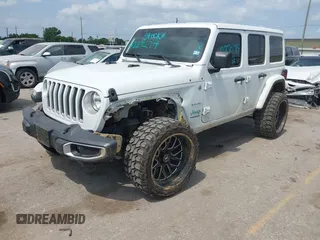 2020 Jeep Wrangler Unlimited Sahara High Altitude z VIN 1C4HJXEG2LW265227, wystawiony jako IAAI lot #42270274 z przebiegiem 77 534 mil mil oraz . Historia ofert i sprzedaży dostępna na DreamBid. Obrazek 18.
