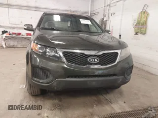 2012 Kia Sorento LX with VIN 5XYKTDA63CG264158, listed as a IAAI auction lot 41903939 with 162,633 mi miles. Bid and sale history available at carsss.com. Image 6.