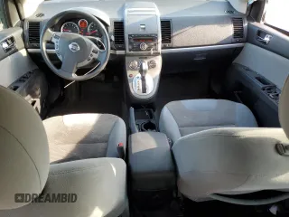 2010 Nissan Sentra S z VIN 3N1AB6AP4AL616577, wystawiony jako Copart lot #56825575 z przebiegiem 132 247 mil mil oraz Czysty tytuł • Clean title. Historia ofert i sprzedaży dostępna na DreamBid. Obrazek 8.