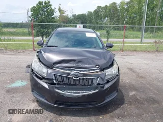 2014 Chevrolet Cruze 1LT z VIN 1G1PC5SBXE7178264, wystawiony jako IAAI lot #42387875 z przebiegiem 125 437 mil mil oraz . Historia ofert i sprzedaży dostępna na DreamBid. Obrazek 12.