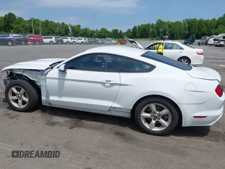 2017 Ford Mustang V6 с VIN 1FA6P8AM0H5270159, выставлен на аукционе IAAI как лот 42312486 с пробегом 43 352 миль миль и . История ставок и продаж доступна на DreamBid. Изображение 15.