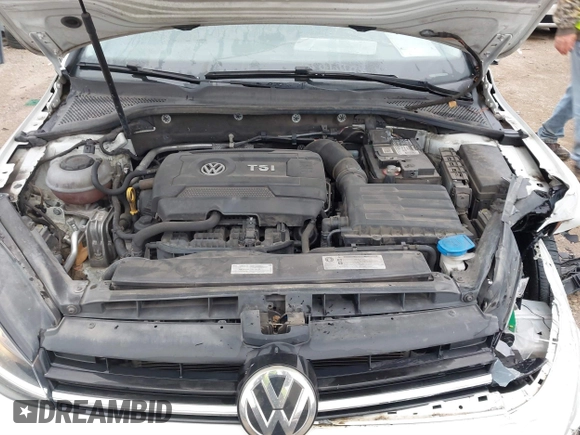 2018 Volkswagen Golf SportWagen S with VIN 3VWD17AU2JM761651, listed as a IAAI auction lot 41598726 with 125,244 mi miles. Bid and sale history available at carsss.com. Image 10.