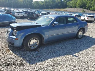 2007 Chrysler 300 Touring z VIN 2C3KA53G57H705768, wystawiony jako Copart lot #56531945 z przebiegiem 209 665 mil mil oraz Szkoda całkowita • Salvage title. Historia ofert i sprzedaży dostępna na DreamBid. Obrazek 1.