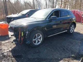 2021 Audi Q5 Premium with VIN WA1AAAFY9M2080598, listed as a IAAI auction lot 41729866 with 32,380 mi miles. Bid and sale history available at carsss.com. Image 2.