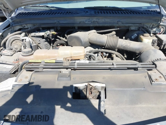 2001 Ford Super Duty F-250 XL with VIN 1FTNX20S11EA60775, listed as a IAAI auction lot 41631692 with 151,485 mi miles. Bid and sale history available at carsss.com. Image 10.