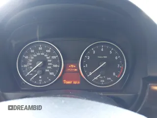 2013 BMW 3 Series 328i xDrive с VIN WBAKF3C52DJ385669, выставлен на аукционе IAAI как лот 42378813 с пробегом 113 897 миль миль и . История ставок и продаж доступна на DreamBid. Изображение 7.