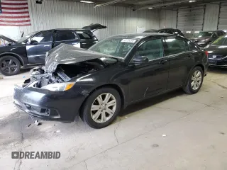 2011 Chrysler 200 Touring z VIN 1C3BC1FB0BN614507, wystawiony jako Copart lot #58739285 z przebiegiem 233 806 mil mil oraz Nie do naprawy • Non repairable. Historia ofert i sprzedaży dostępna na DreamBid. Obrazek 1.