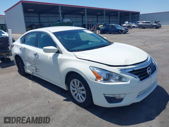 2015 Nissan Altima S with VIN 1N4AL3AP7FN897201, listed as a IAAI auction lot 42026527 with 192,944 mi miles and . Bid and sale history available at carsss.com. Image 1.