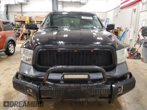 2014 Ram 1500 Express z VIN 1C6RR7FT4ES282539, wystawiony jako Copart lot #59787035 z przebiegiem 151 663 mil mil oraz Czysty tytuł • Clean title. Historia ofert i sprzedaży dostępna na DreamBid. Obrazek 5.