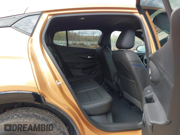 2024 Buick Envista Sport Touring with VIN KL47LBE24RB205599, listed as a IAAI auction lot 40937169 with 5,869 mi miles and . Bid and sale history available at DreamBid. Image 8.