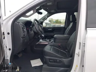 2019 Chevrolet Silverado 1500 LTZ with VIN 1GCUYGEL3KZ324466, listed as a IAAI auction lot 41988993 with 86,721 mi miles. Bid and sale history available at carsss.com. Image 5.