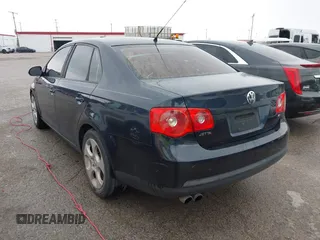2008 Volkswagen Jetta S с VIN 3VWJM71K68M071159, выставлен на аукционе IAAI как лот 42268102 с пробегом 159 231 миль миль и . История ставок и продаж доступна на DreamBid. Изображение 3.