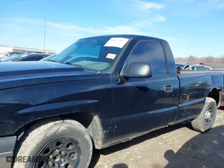 2006 Chevrolet Silverado 1500 Work Truck with VIN 3GCEC14X76G213817, listed as a IAAI auction lot 41817367 with 181,860 mi miles. Bid and sale history available at carsss.com. Image 14.