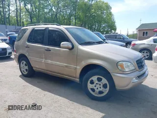 2004 Mercedes-Benz M 350 with VIN 4JGAB57E24A499022, listed as a IAAI auction lot 42223708 with 187,997 mi miles and . Bid and sale history available at DreamBid. Image 1.