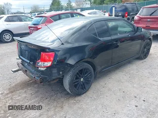 2011 Scion tC z VIN JTKJF5C74B3022537, wystawiony jako IAAI lot #42107582 z przebiegiem 184 847 mil mil oraz . Historia ofert i sprzedaży dostępna na DreamBid. Obrazek 4.