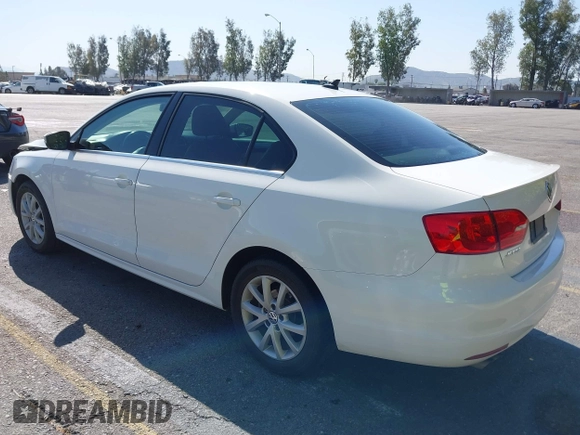2013 Volkswagen Jetta SE with VIN 3VWDP7AJ9DM253878, listed as a IAAI auction lot 41974451 with 149,720 mi miles and . Bid and sale history available at DreamBid. Image 3.
