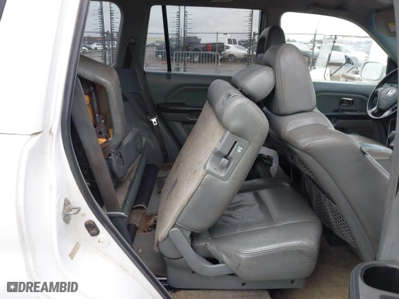 2003 Honda Pilot EX with VIN 2HKYF18583H604491, listed as a IAAI auction lot 41601122 with 342,504 mi miles. Bid and sale history available at carsss.com. Image 8.