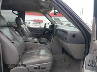 2004 Chevrolet Tahoe Z71 z VIN 1GNEK13Z84R118371, wystawiony jako IAAI lot #41535389 z przebiegiem 255 815 mil mil oraz . Historia ofert i sprzedaży dostępna na DreamBid. Obrazek 5.