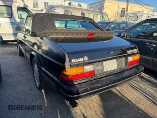 1988 Saab 900 z VIN YS3AT76L3J7040435, wystawiony jako Copart lot #42987225 z przebiegiem 44 319 mil mil oraz Czysty tytuł • Clean title. Historia ofert i sprzedaży dostępna na DreamBid. Obrazek 3.