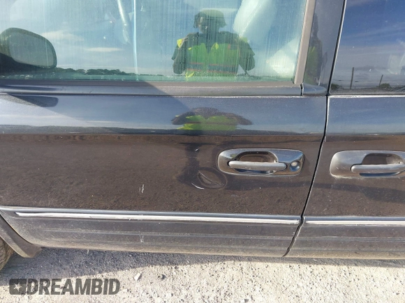 2006 Chrysler Town & Country Touring with VIN 2A8GP54L66R876008, listed as a IAAI auction lot 42496347 with 211,063 mi miles and . Bid and sale history available at DreamBid. Image 6.