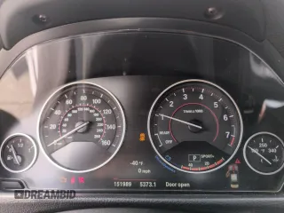 2016 BMW 3 Series 328i xDrive с VIN WBA8E3G55GNU04932, выставлен на аукционе Copart как лот 62412935 с пробегом 151 989 миль миль и Списание • Salvage title. История ставок и продаж доступна на DreamBid. Изображение 9.