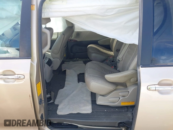 2012 Toyota Sienna XLE AAS with VIN 5TDYK3DC0CS202891, listed as a IAAI auction lot 41938594 with Not Provided miles and . Bid and sale history available at carsss.com. Image 8.