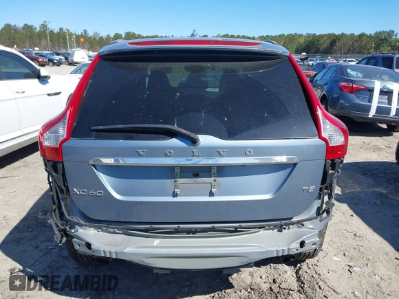 2017 Volvo XC60 Inscription with VIN YV440MDU4H2173250, listed as a IAAI auction lot 41850346 with 122,178 mi miles and . Bid and sale history available at DreamBid. Image 17.