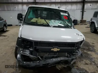 2017 Chevrolet Express Cargo Van with VIN 1GCZGHFG4H1123926, listed as a Copart auction lot 45306405 with 0 mi miles and Salvage Title. Bid and sale history available at carsss.com. Image 5.