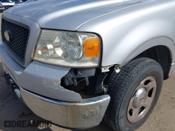 2006 Ford F-150 XL with VIN 1FTPX12V96FB66189, listed as a IAAI auction lot 41737302 with 164,752 mi miles. Bid and sale history available at carsss.com. Image 12.