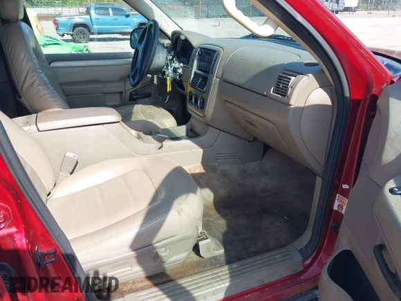 2004 Ford Explorer XLT с VIN 1FMZU73K04UC14630, выставлен на аукционе IAAI как лот 42746186 с пробегом 249 973 миль миль и . История ставок и продаж доступна на DreamBid. Изображение 5.