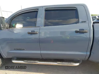 2011 Toyota Tundra 4WD Truck with VIN 5TFDW5F12BX181982, listed as a IAAI auction lot 42084985 with 222,356 mi miles. Bid and sale history available at carsss.com. Image 14.
