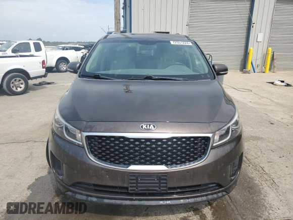 2017 Kia Sedona LX with VIN KNDMB5C16H6281288, listed as a Copart auction lot 72551224 with 110,411 mi miles and Clean Title. Bid and sale history available at DreamBid. Image 5.