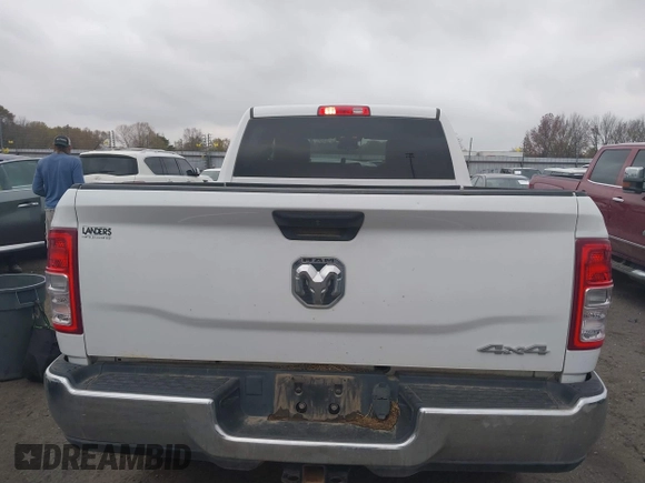 2021 Ram 2500 Tradesman with VIN 3C6UR5CL1MG695849, listed as a IAAI auction lot 40977178 with 104,097 mi miles. Bid and sale history available at carsss.com. Image 16.
