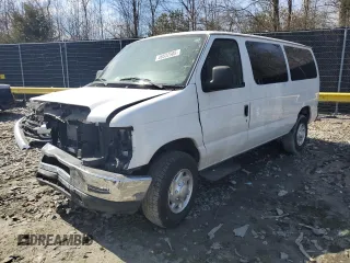 2014 Ford Econoline Passenger XL z VIN 1FBNE3BL3EDA08209, wystawiony jako Copart lot #46532505 z przebiegiem 136 444 mil mil oraz Szkody całkowita. Historia ofert i sprzedaży dostępna na DreamBid. Obrazek 1.