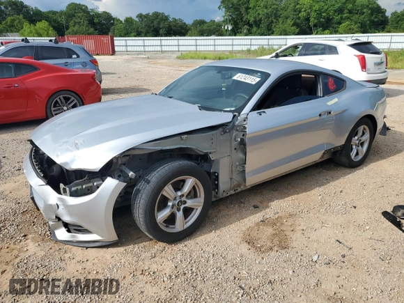2017 Ford Mustang V6 z VIN 1FA6P8AM1H5267139, wystawiony jako Copart lot #61243115 z przebiegiem 136 917 mil mil oraz Szkoda całkowita • Salvage title. Historia ofert i sprzedaży dostępna na DreamBid. Obrazek 1.